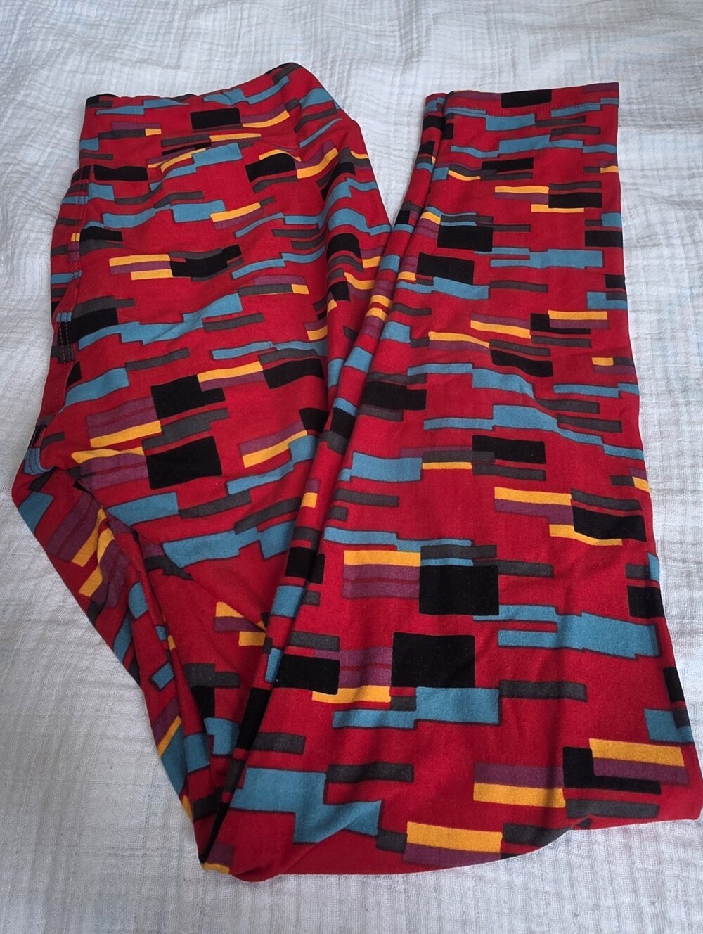 Lularoe Red Geometric Patterned Legging One Size